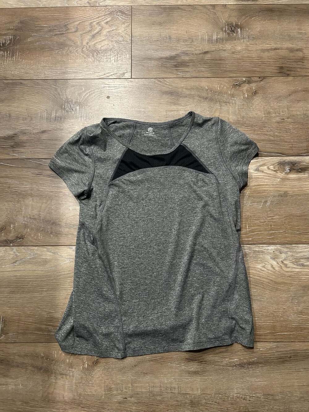 Champion Gray Women's Athletic Performance Short Sleeve Mesh Panel Shirt Small